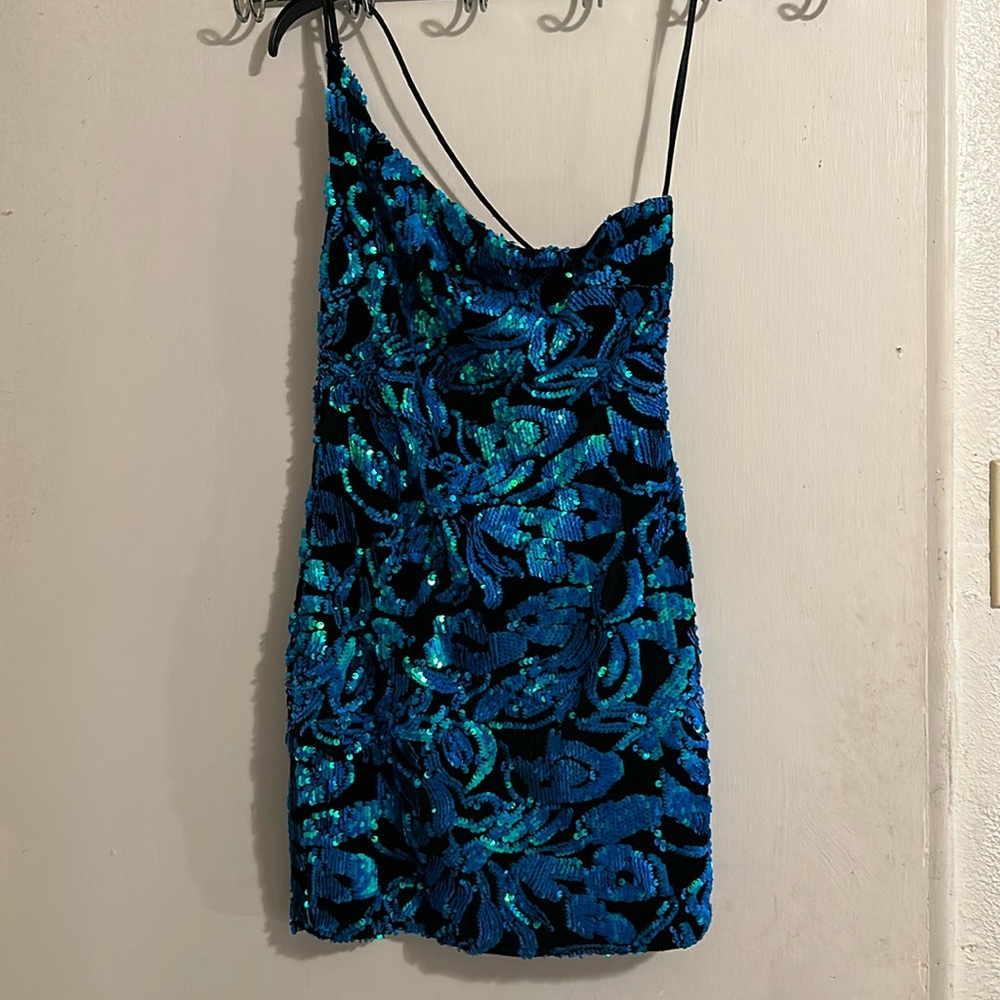 Blue sequin mini hoco dress one shoulder